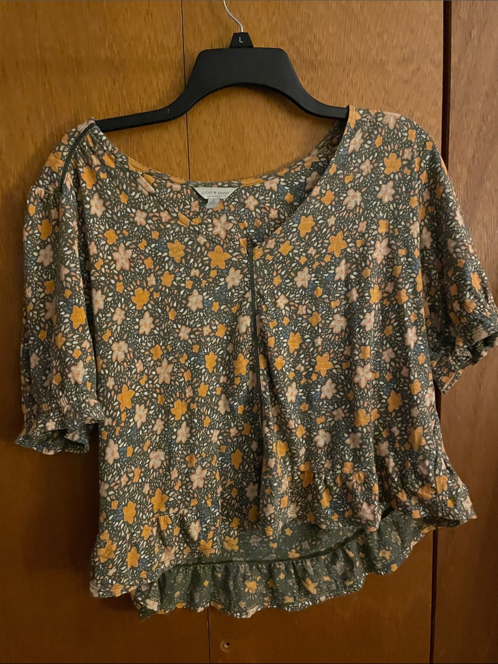 Lucky Brand Olive Floral Smocked Hem Short Sleeve Top